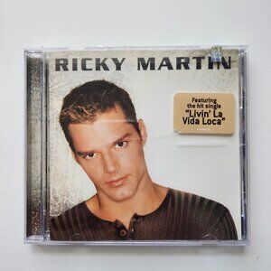 Ricky Martin CD Album Featuring "Livin La Vida Loca" Sony Music 1999